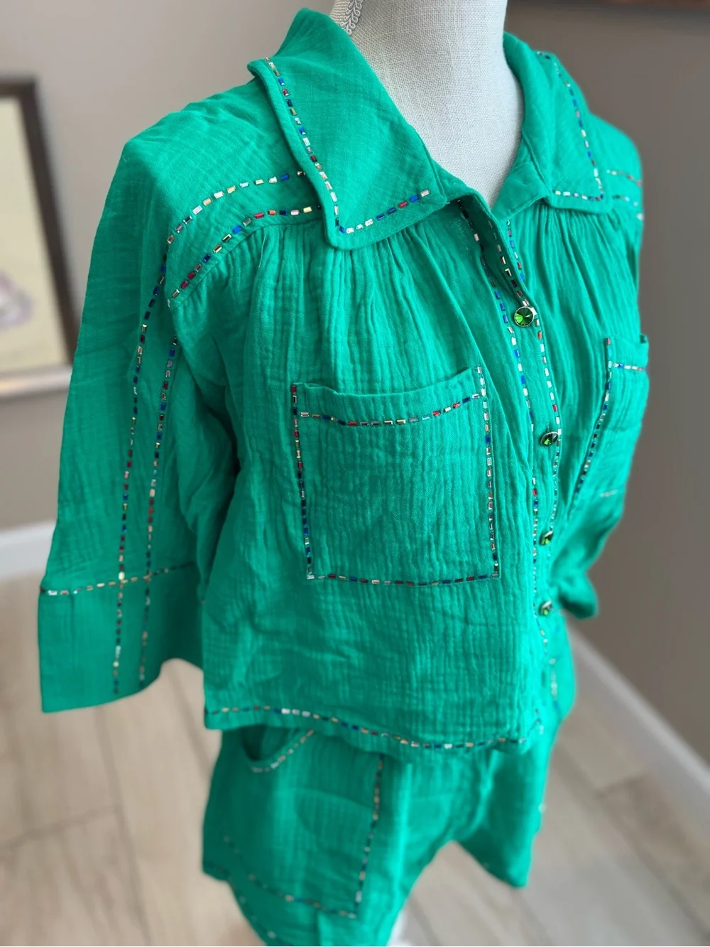 Like New! QUEEN OF SPARKLES Green Gauze Rhinestone Trim Button-Down Short Set